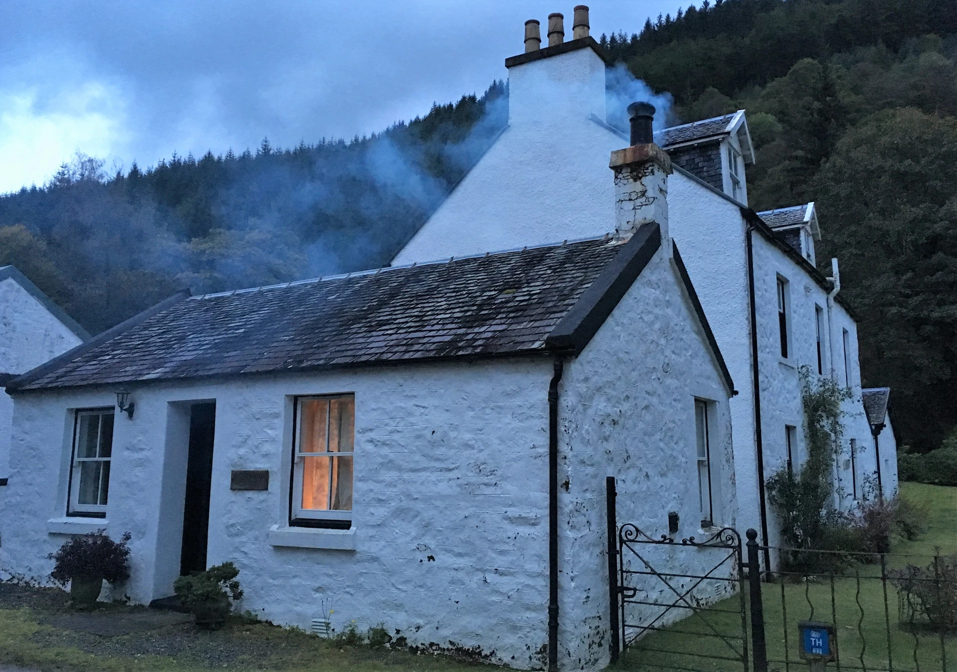 Glenbranter Cottage Image 1