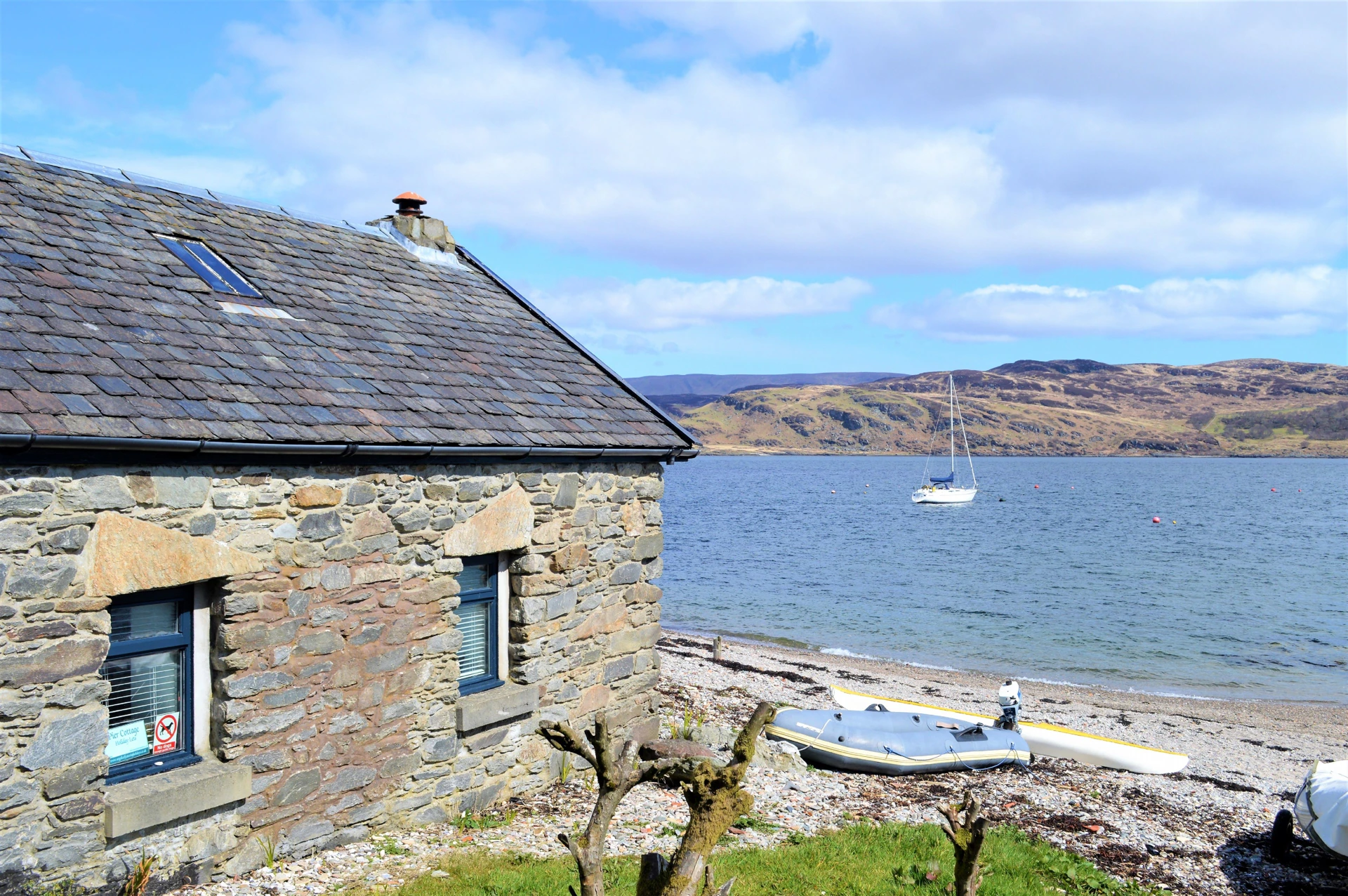 Pier Cottage at Kames Image 1