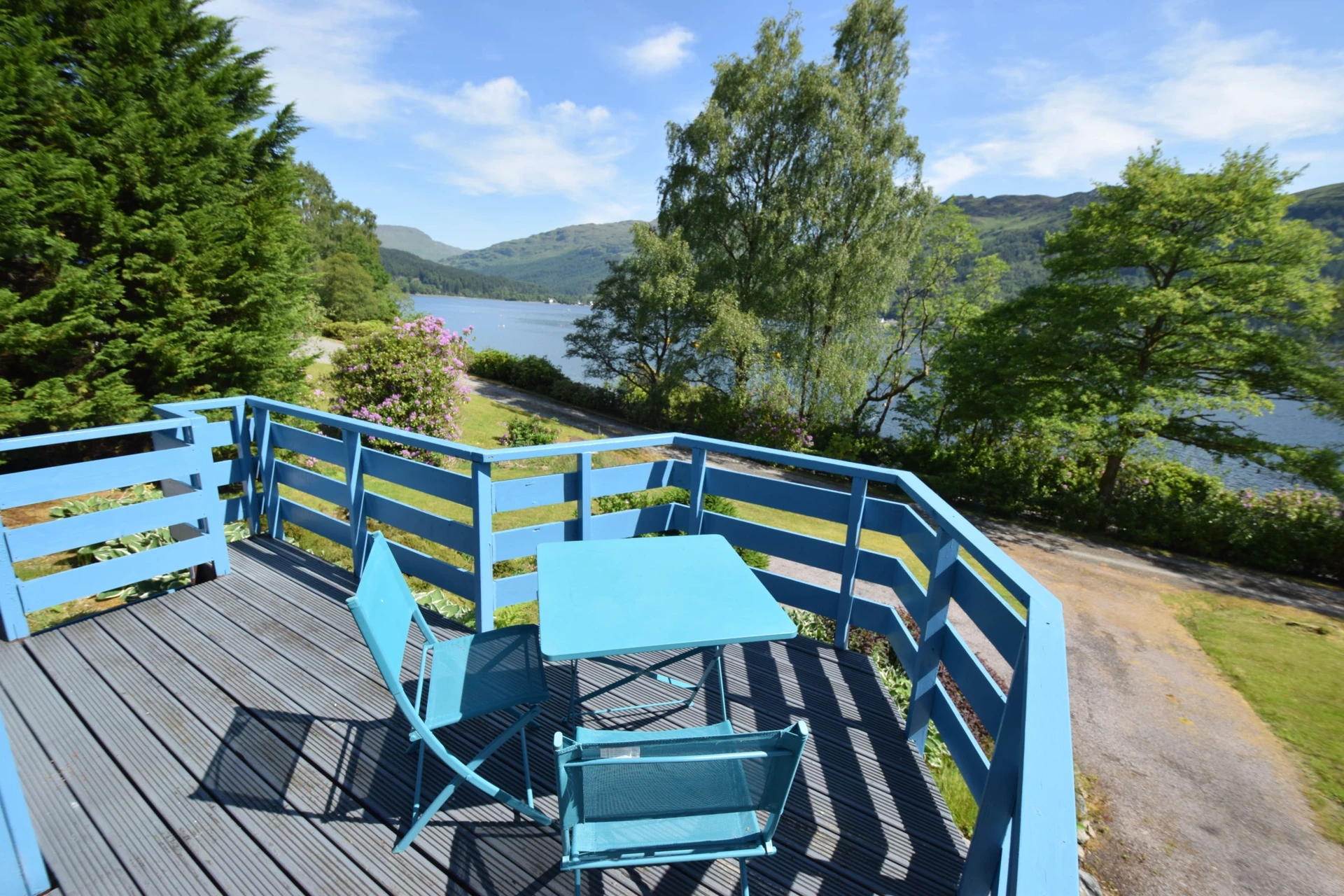 Byron Cottage overlooking Loch Goil Image 1