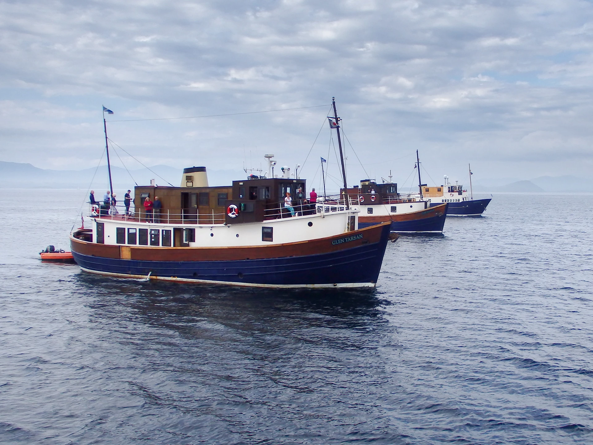 three_boats_in_a_row_from_gs.jpg