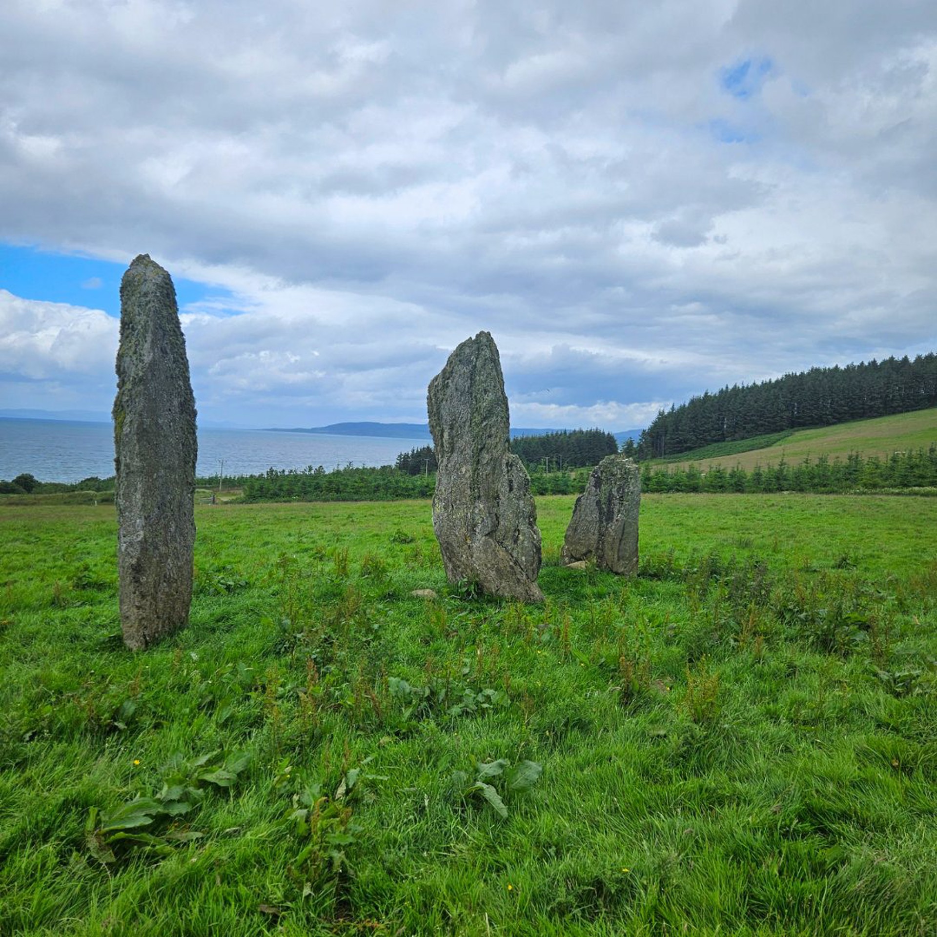 Background image - Ballochroy Standing Stones